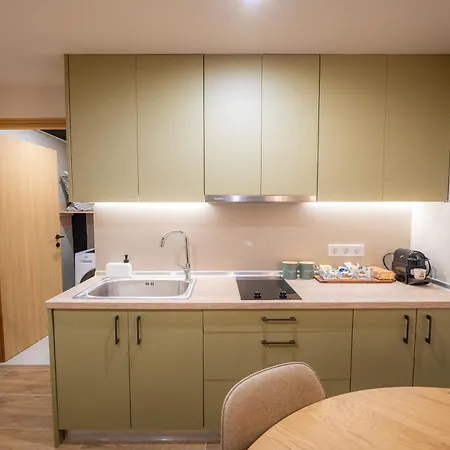 Vayas Residences - Agora *